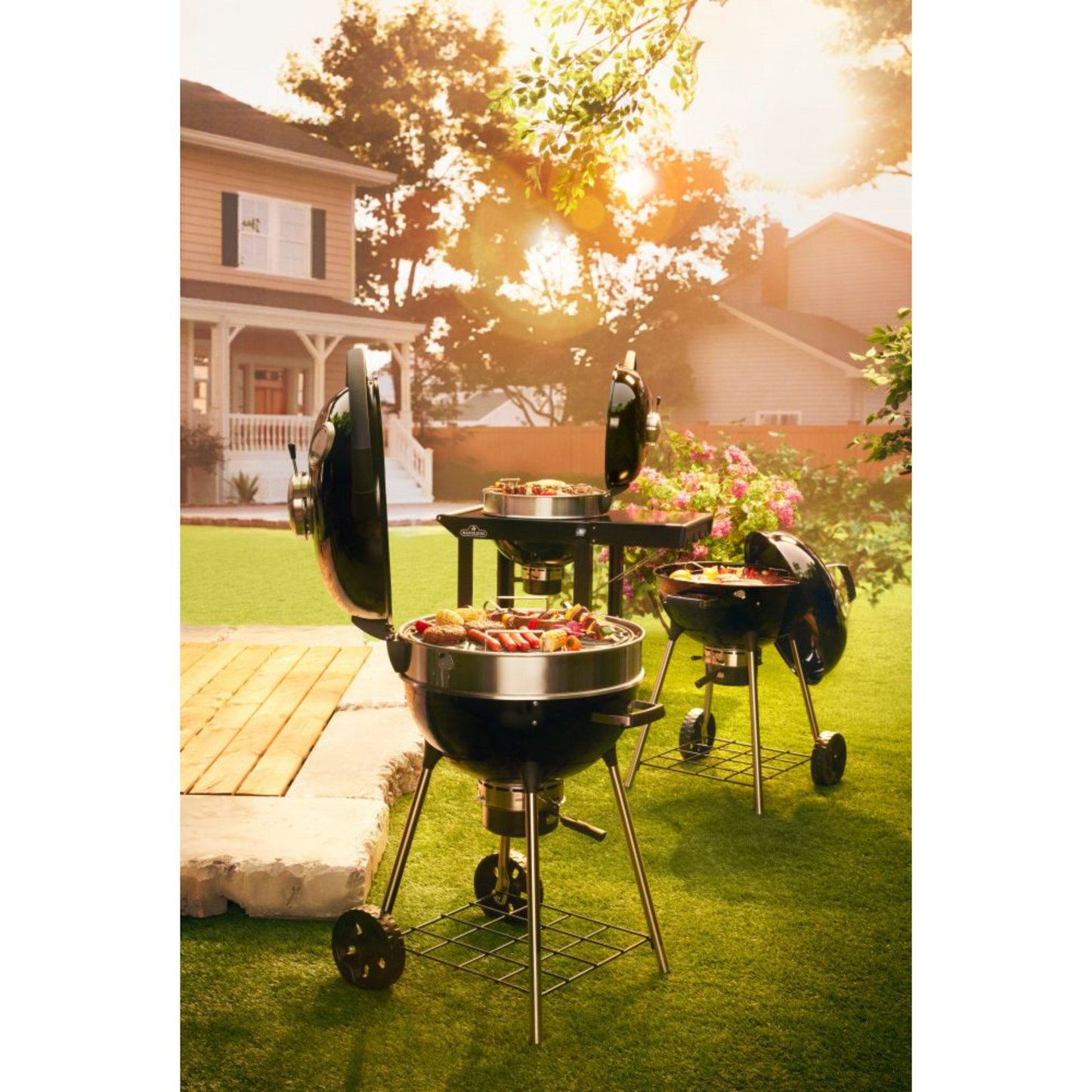 Napoleon Professional 22 Charcoal Kettle Barbecue 57cm